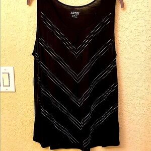 Apt. 9 Black Sleeveless Tank Top with Chevron Design